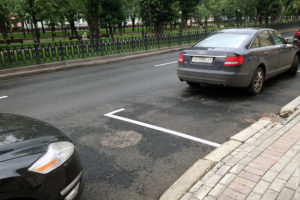 Как правильно парковаться на платной парковке в москве на разметке