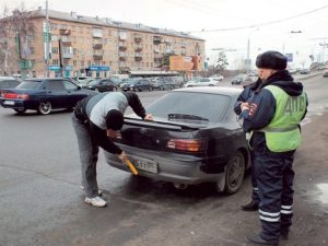Какой штраф за грязные колеса