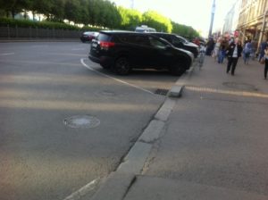 Как правильно парковаться на платной парковке в москве на разметке